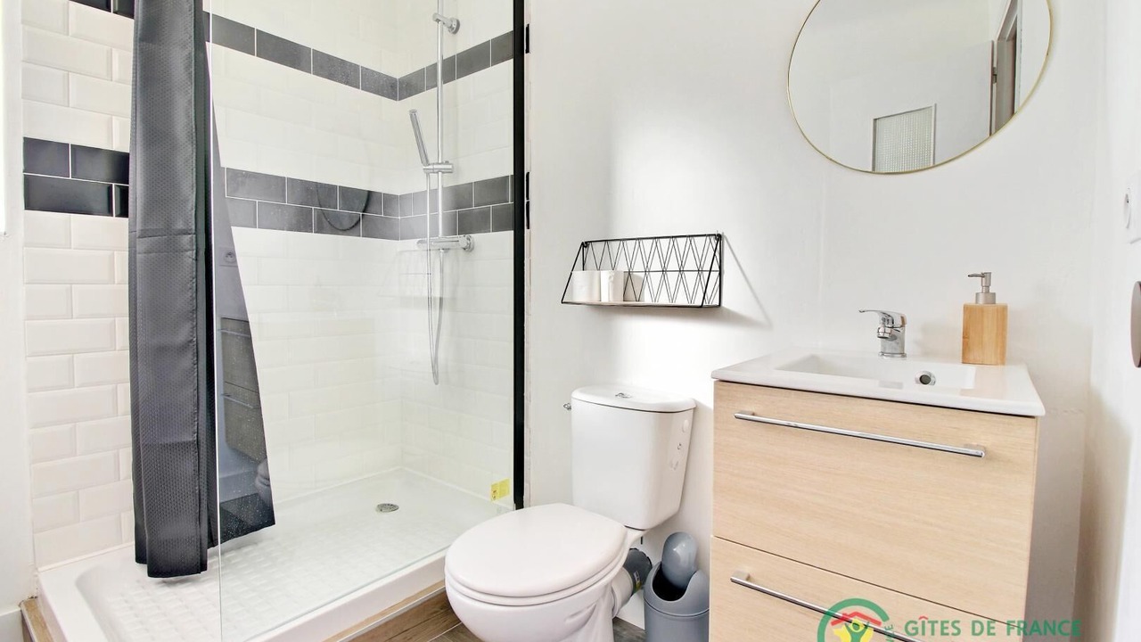 Photo of Bathroom in Locoal-Mendon