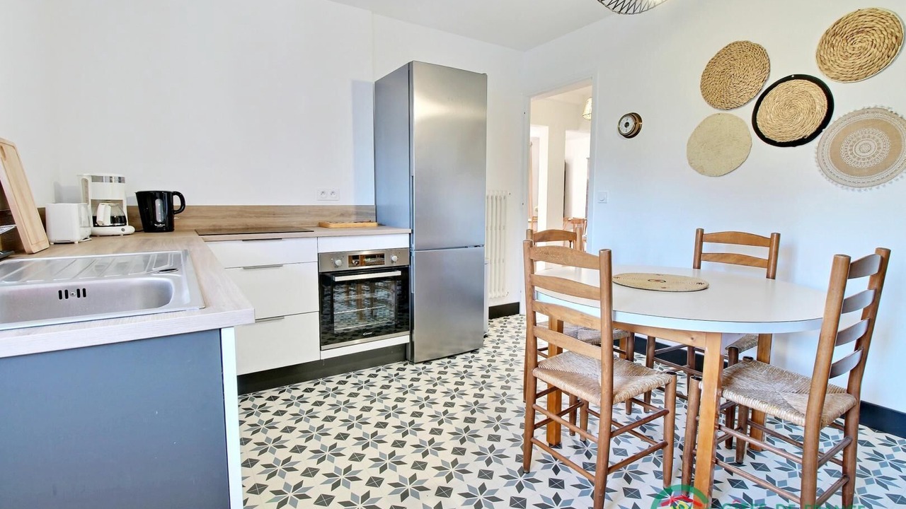 Photo of Kitchen in Locoal-Mendon