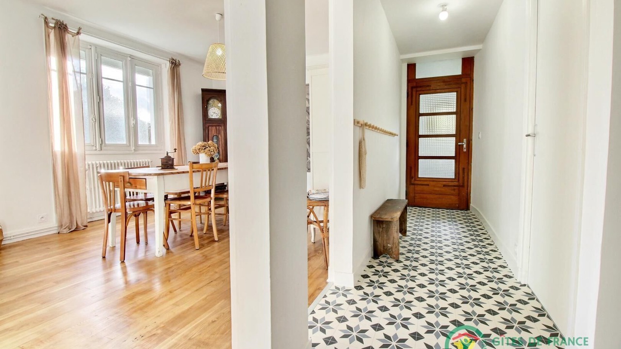 Photo of Others in Locoal-Mendon