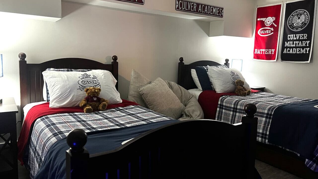 Photo of Bedroom in Culver
