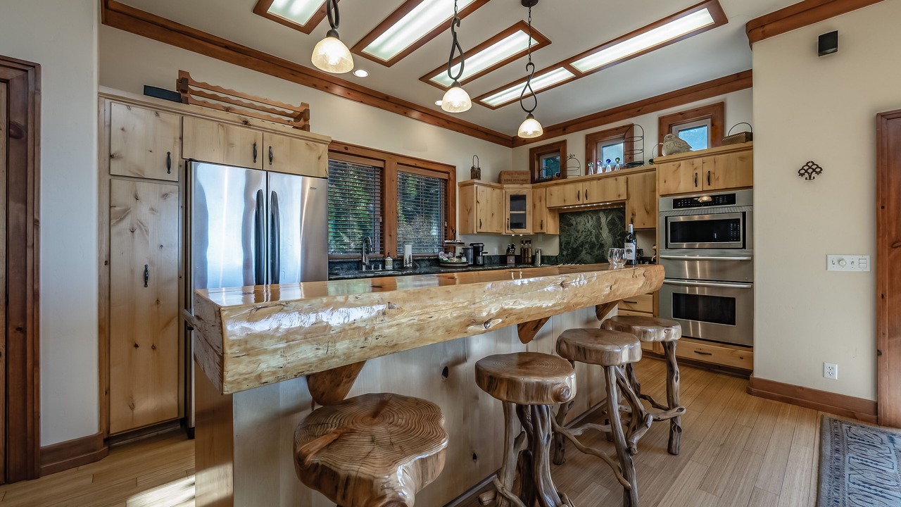 Photo of Kitchen in Shaver Lake