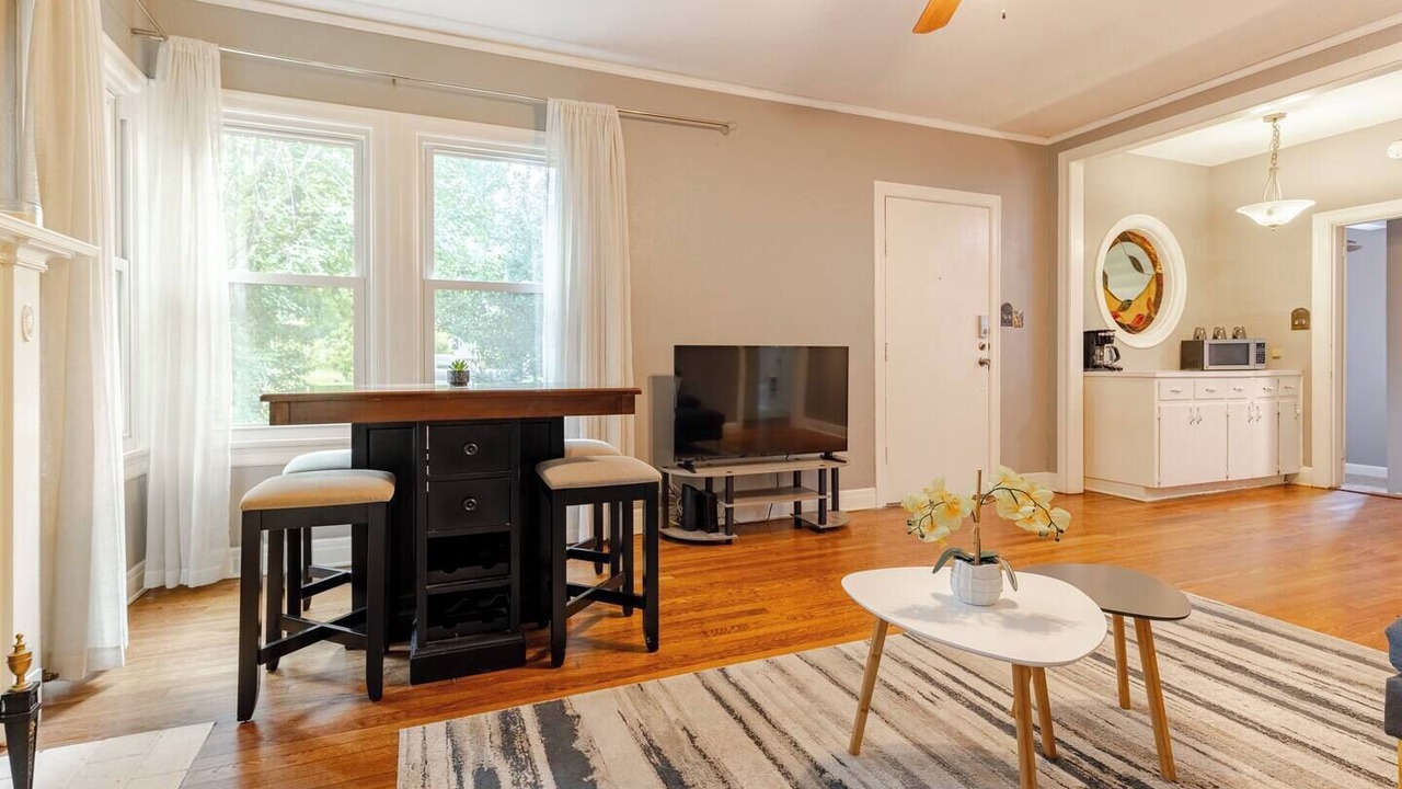 Photo of Livingroom in Cherrywood
