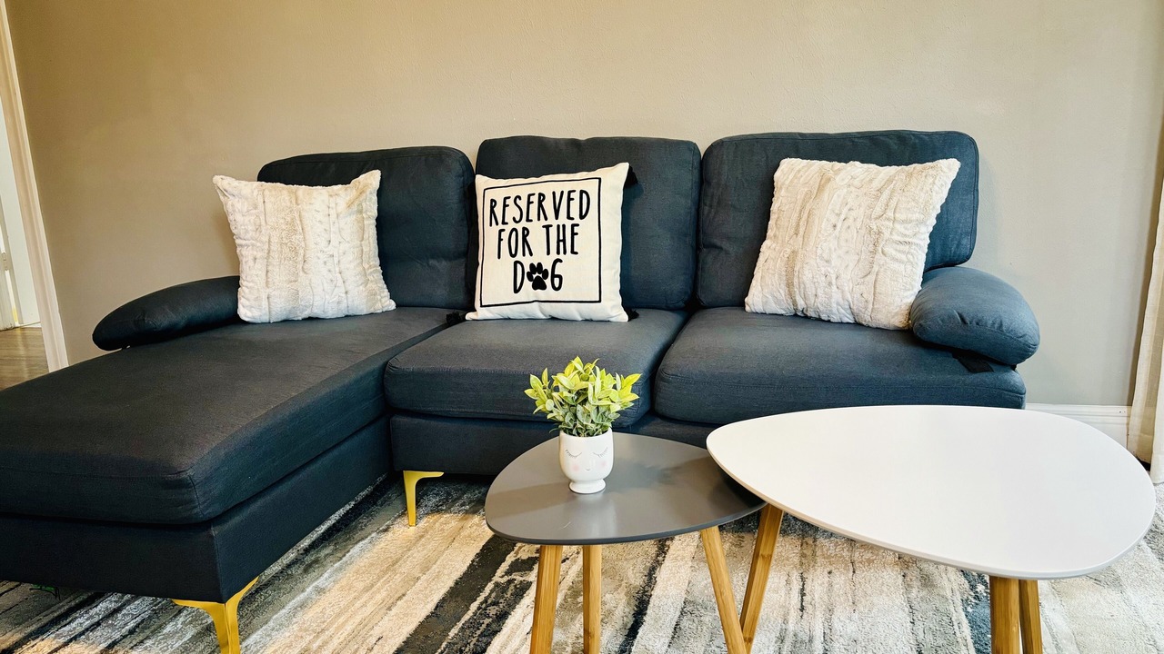 Photo of Livingroom in Cherrywood