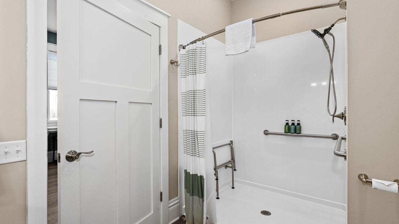 Photo of Bathroom in East Hillside