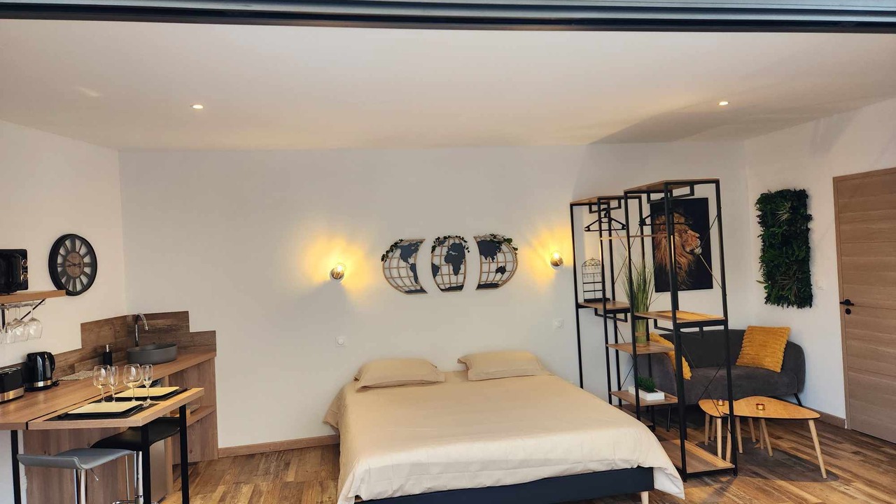 Photo of Bedroom in Andilly