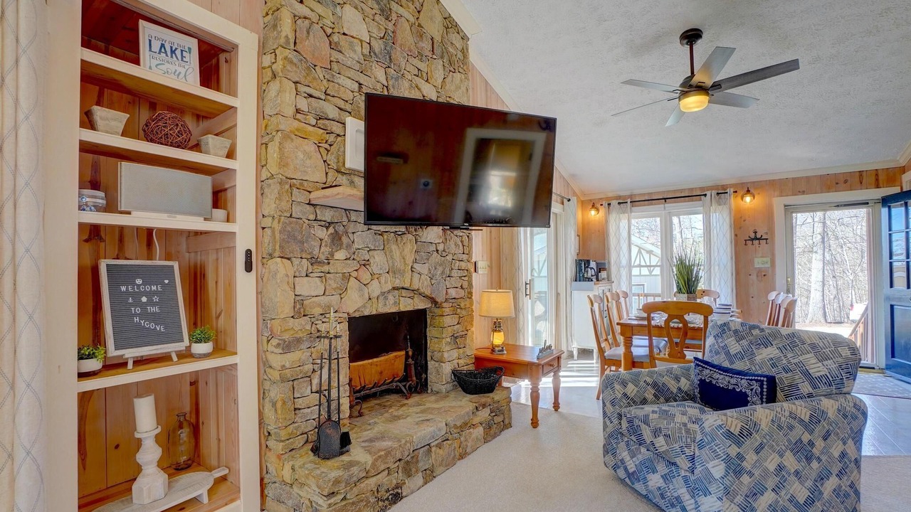 Photo of Livingroom in Semora