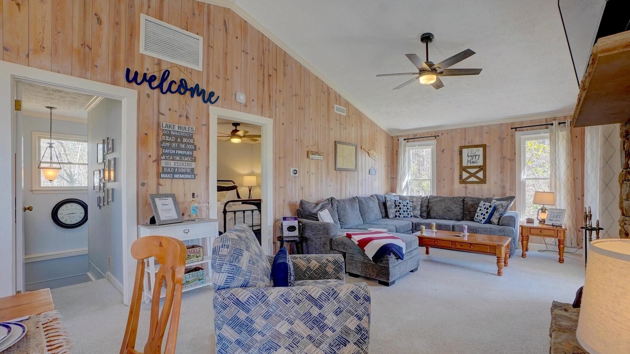 Photo of Livingroom in Semora