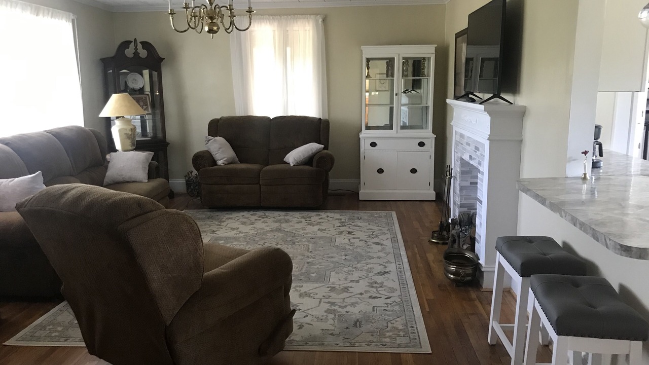 Photo of Livingroom in Hickory