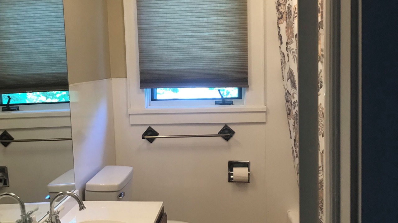 Photo of Bathroom in Hickory