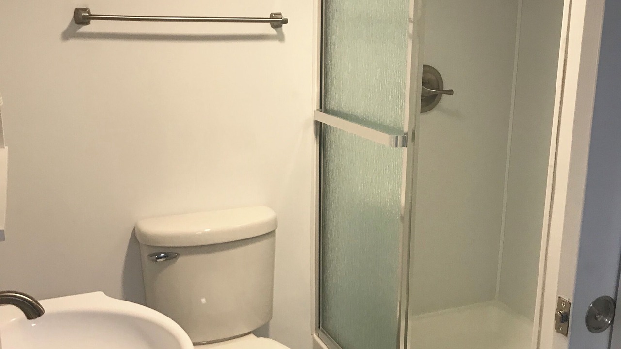 Photo of Bathroom in Hickory