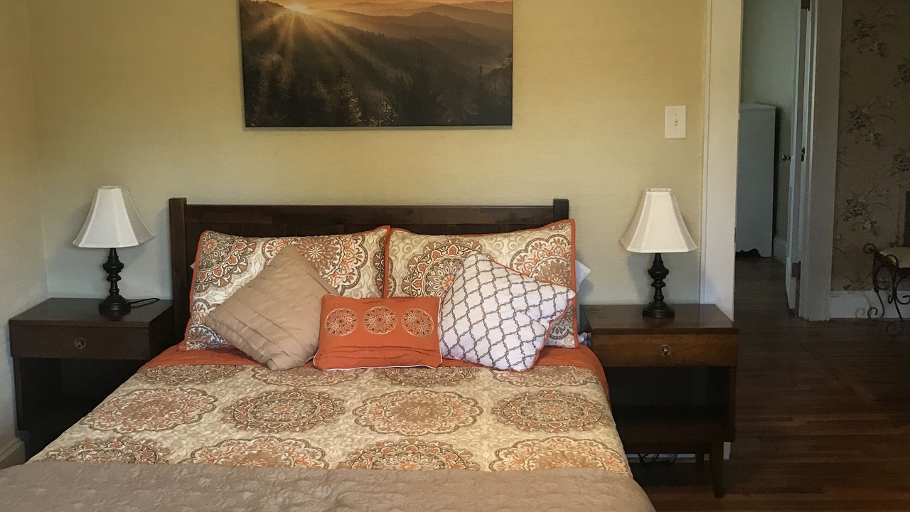 Photo of Bedroom in Hickory