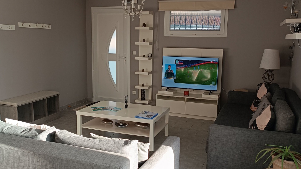 Photo of Livingroom in Artemare