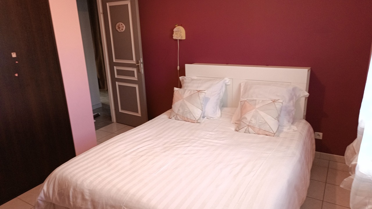 Photo of Bedroom in Artemare