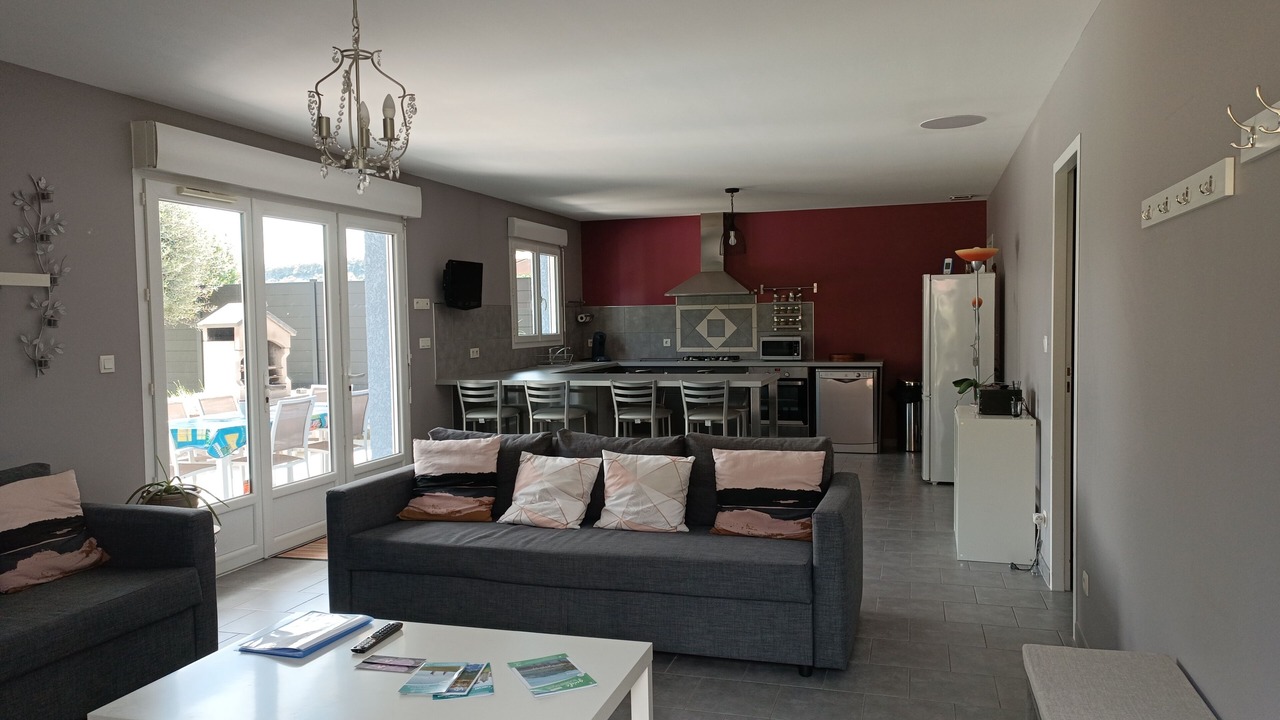 Photo of Livingroom in Artemare