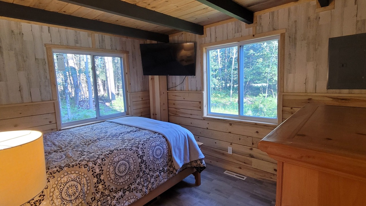 Photo of Bedroom in Grayling