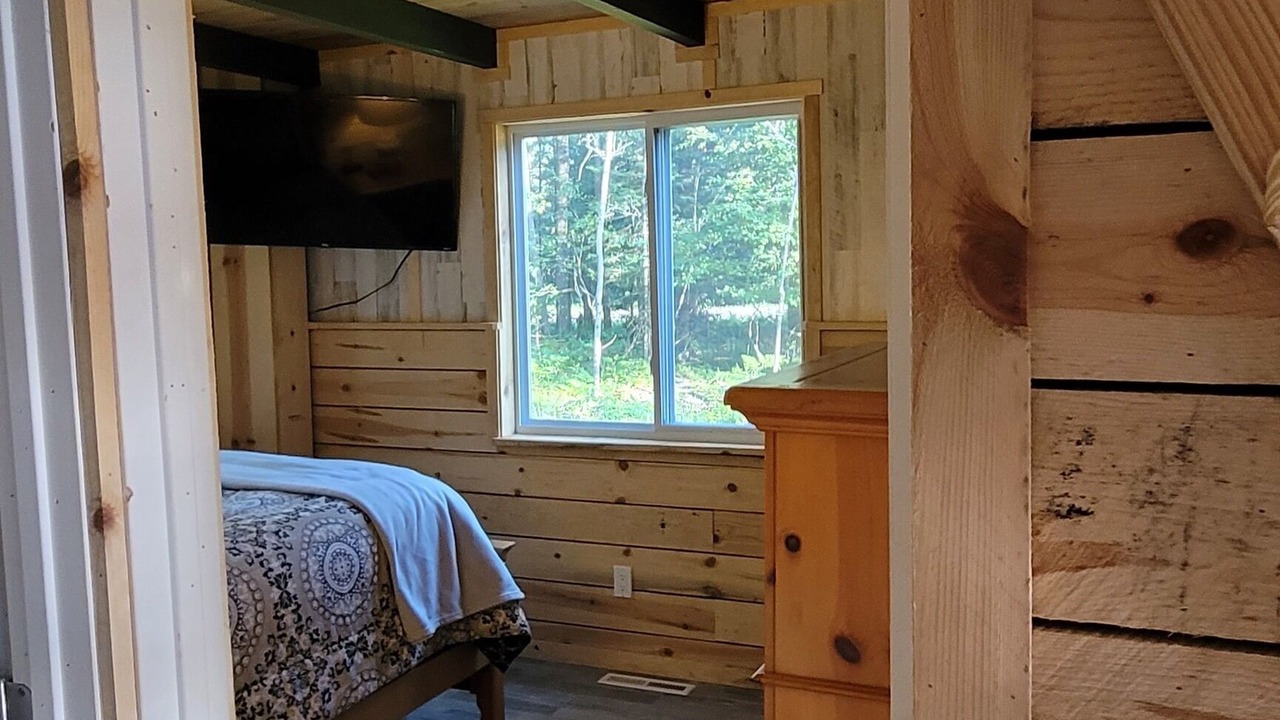 Photo of Bedroom in Grayling