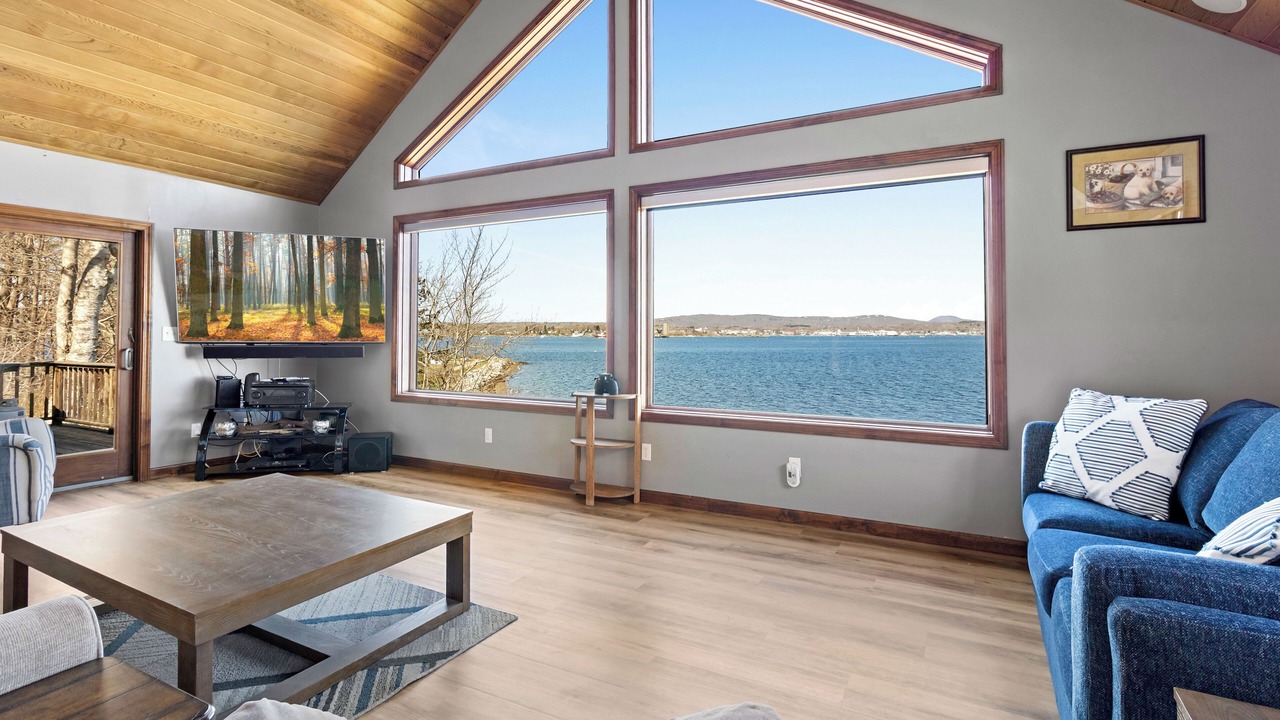 Photo of Livingroom in Owls Head