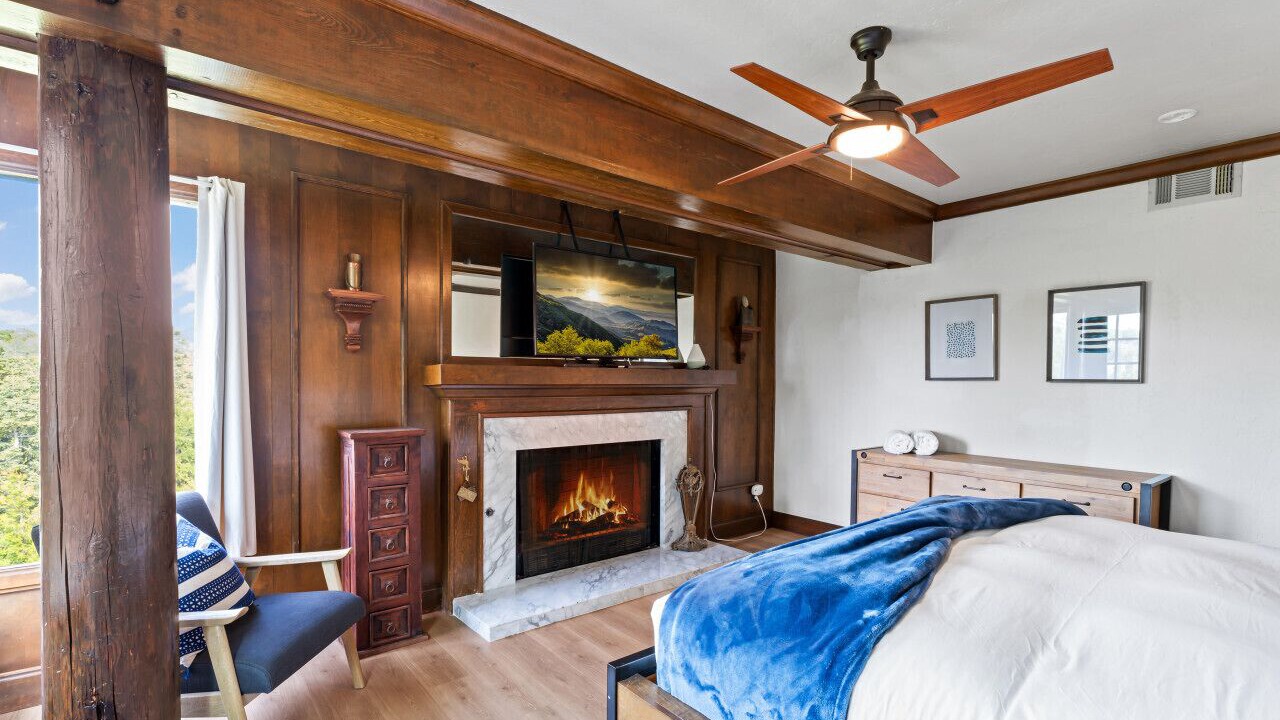 Photo of Bedroom in Cedar Glen