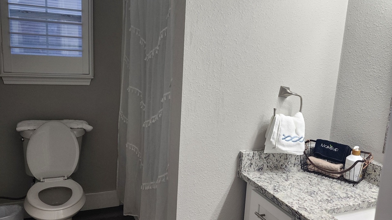 Photo of Bathroom in West Tawakoni