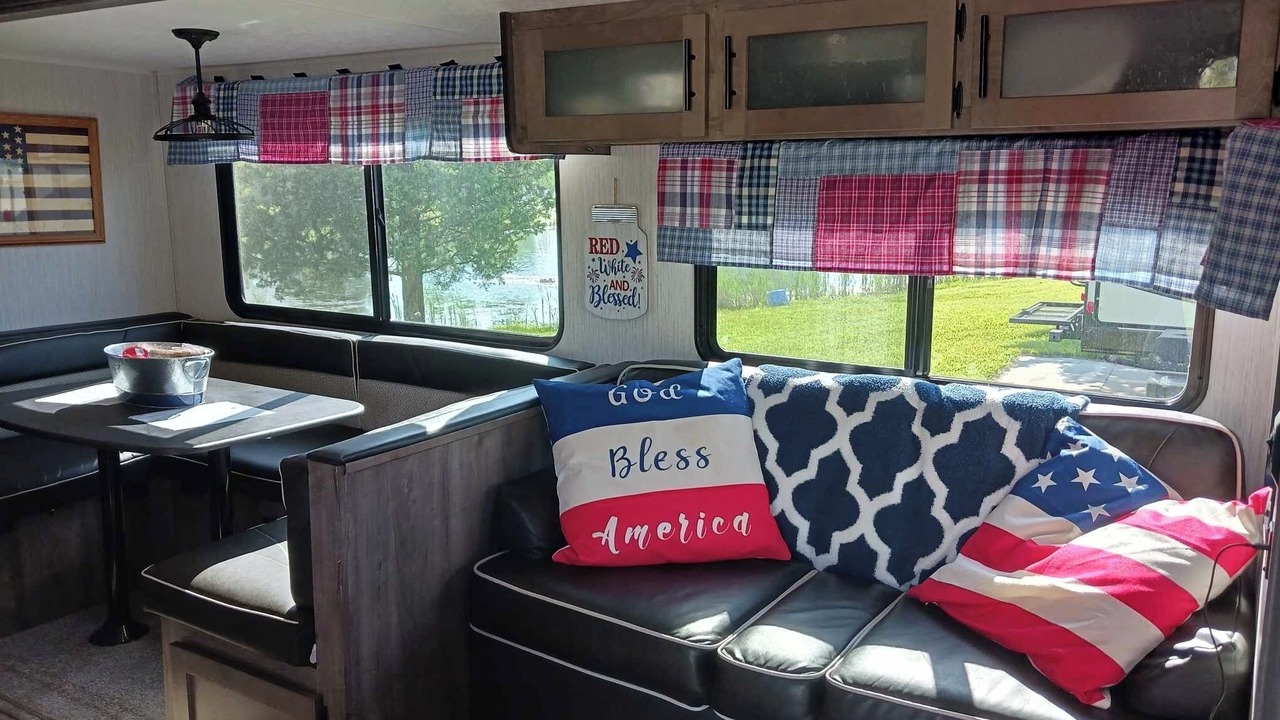 Photo of Livingroom in South Haven