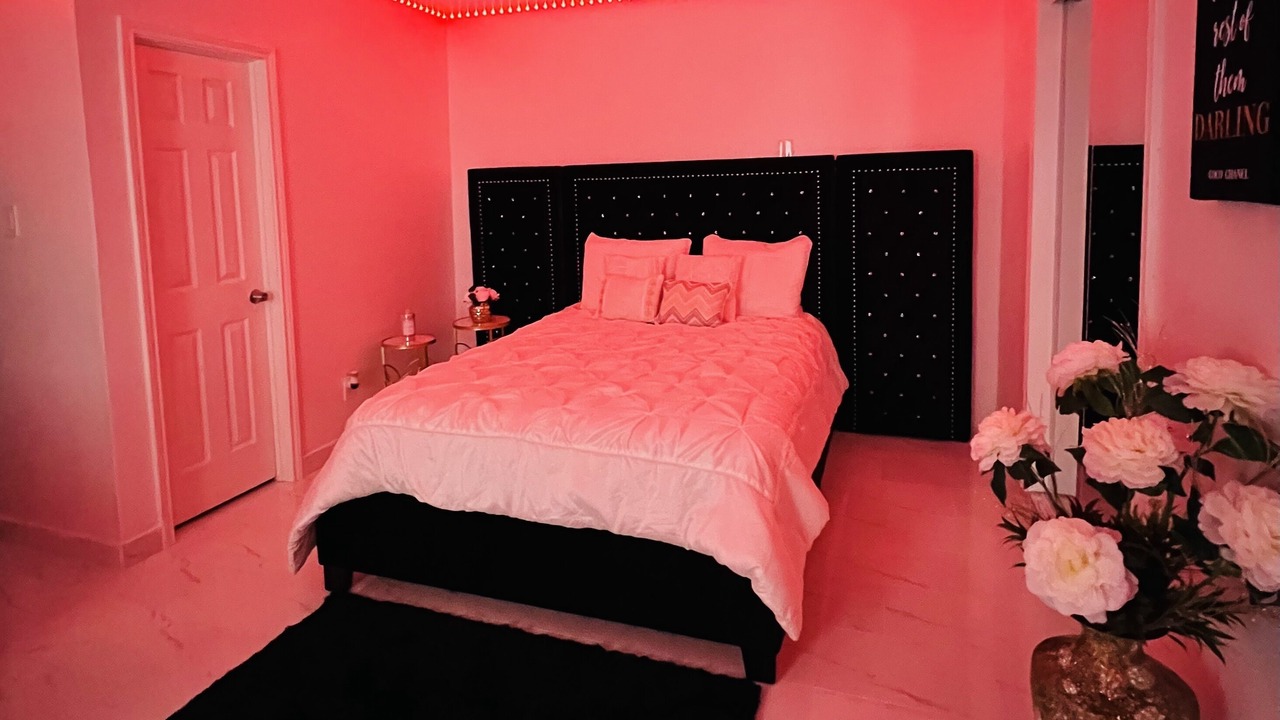 Photo of Bedroom in Humble
