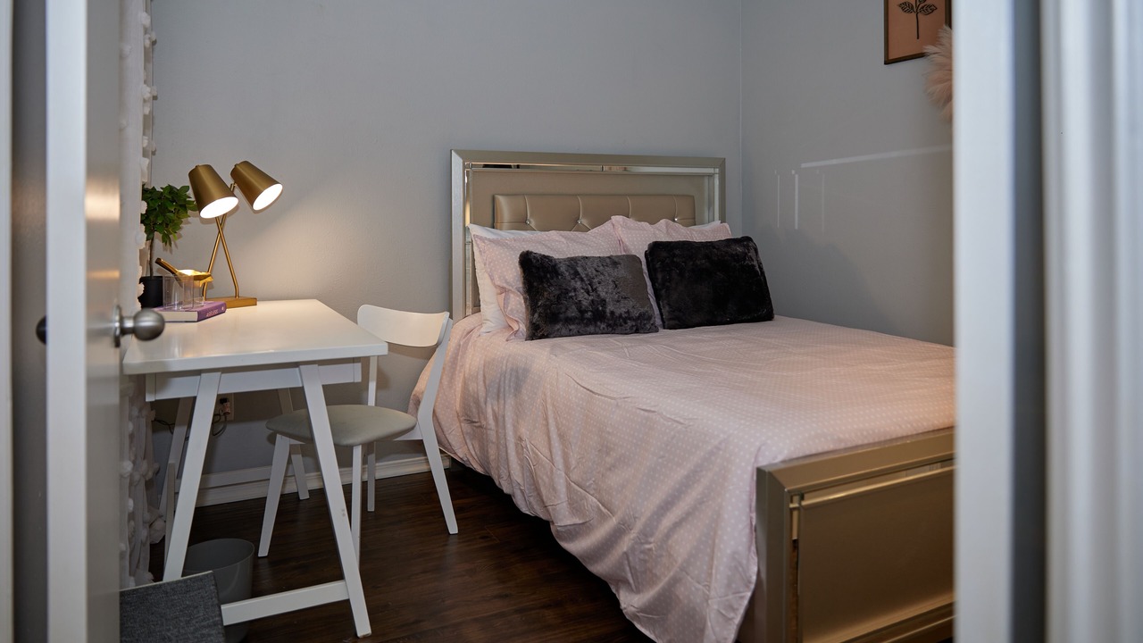Photo of Bedroom in Far North Dallas