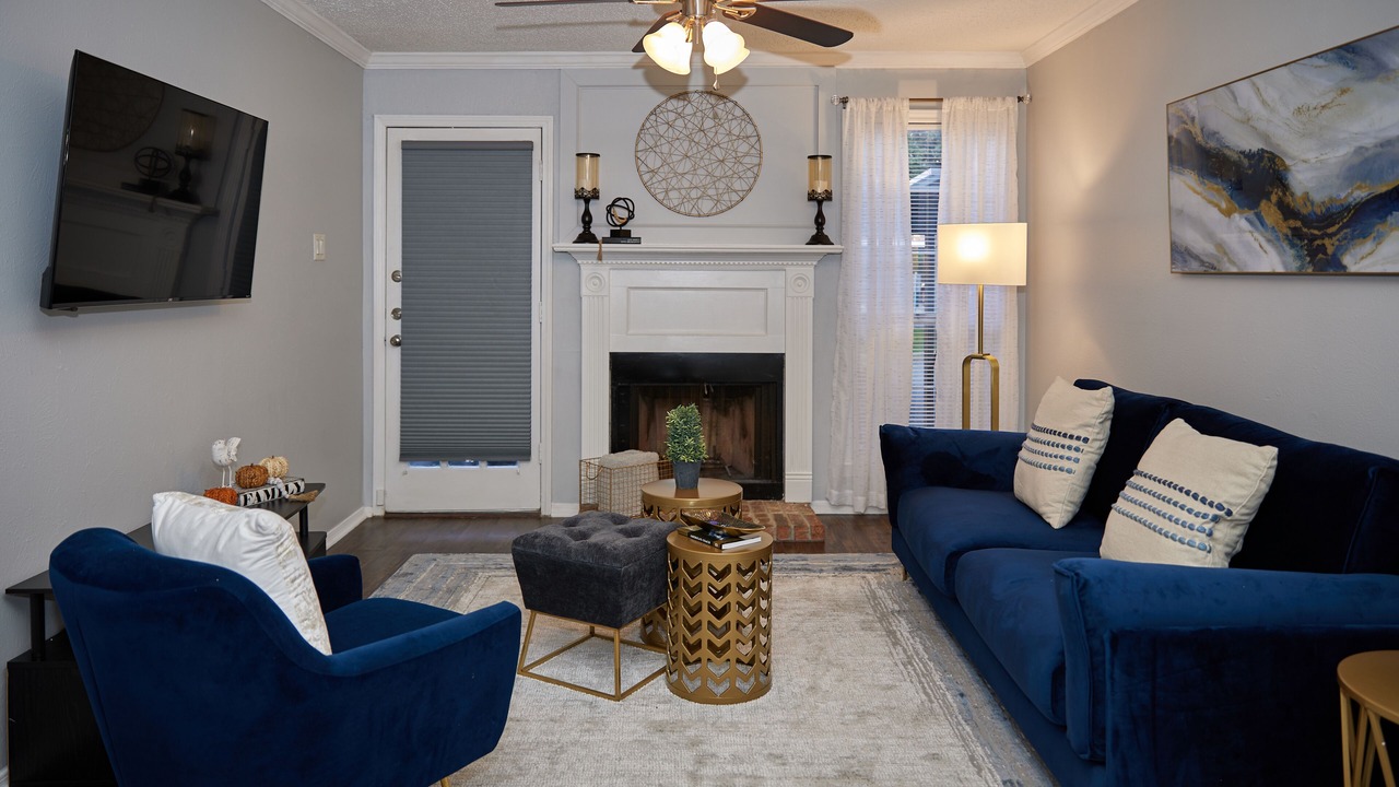 Photo of Livingroom in Far North Dallas