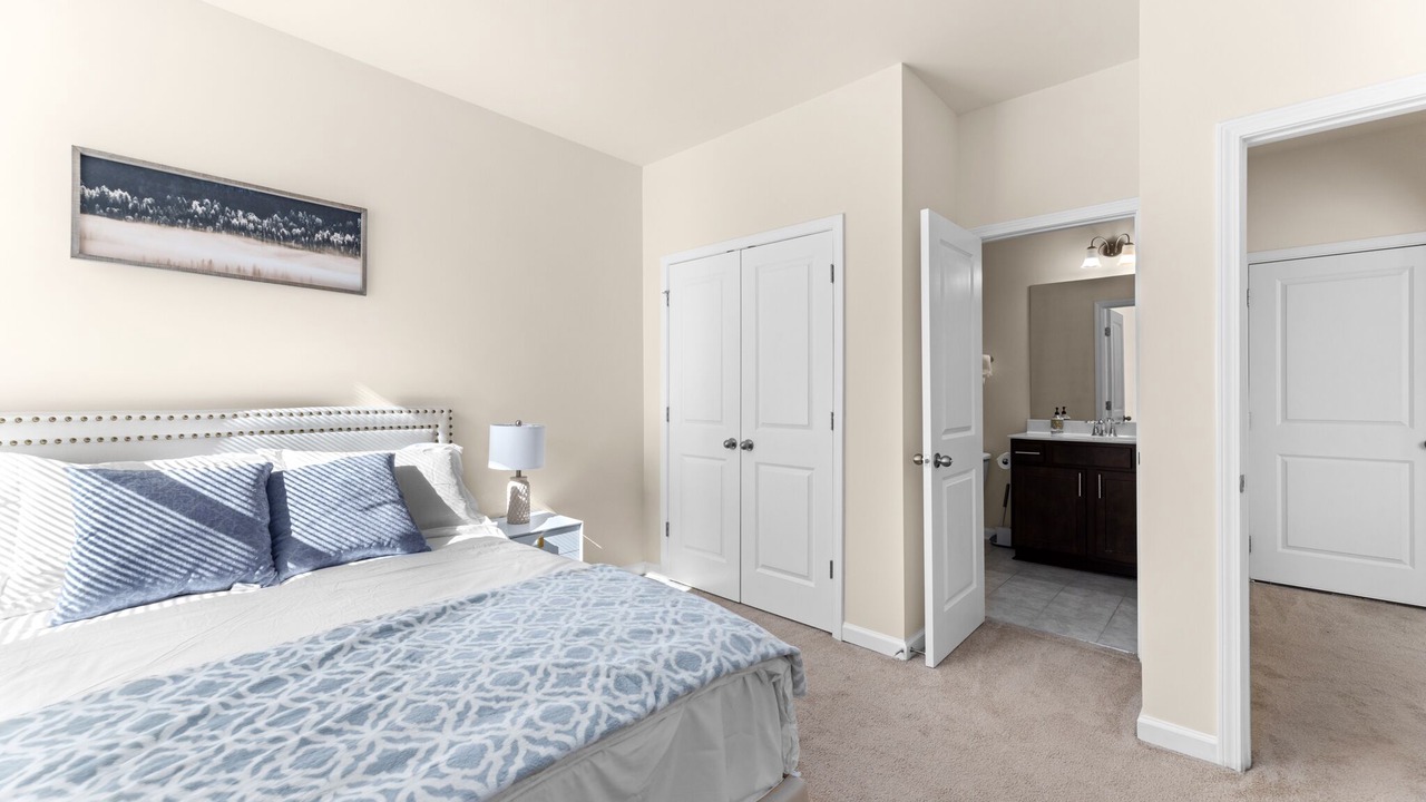 Photo of Bedroom in Norcross