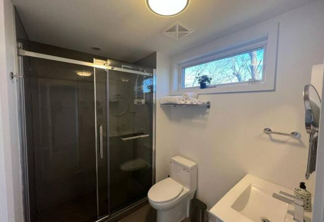 Photo of Bathroom in Niagara Falls