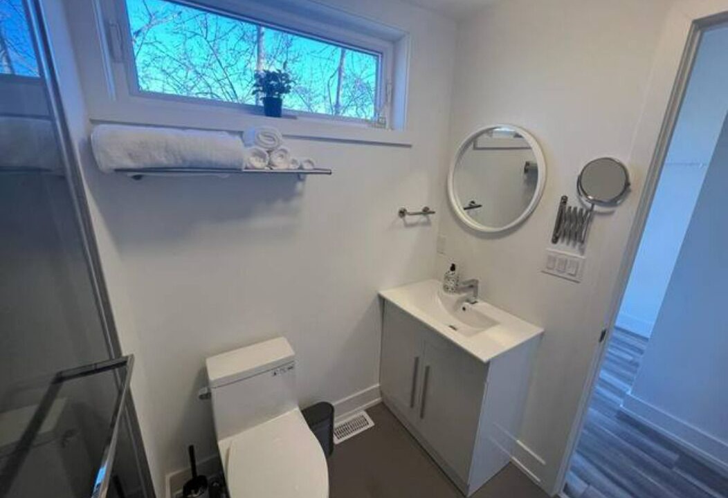 Photo of Bathroom in Niagara Falls