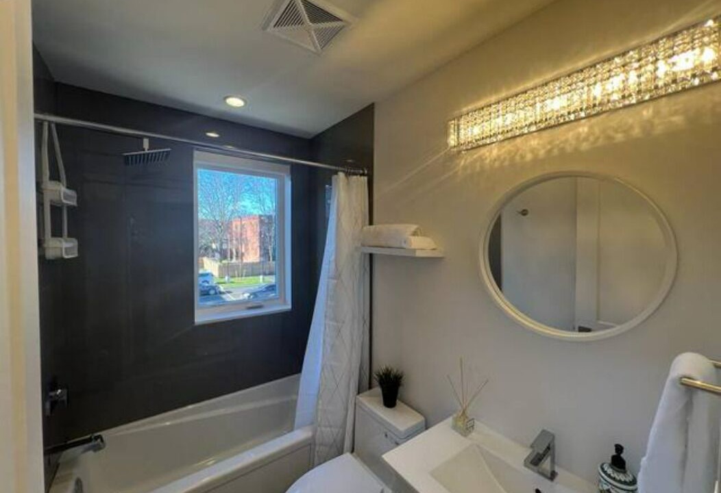 Photo of Bathroom in Niagara Falls