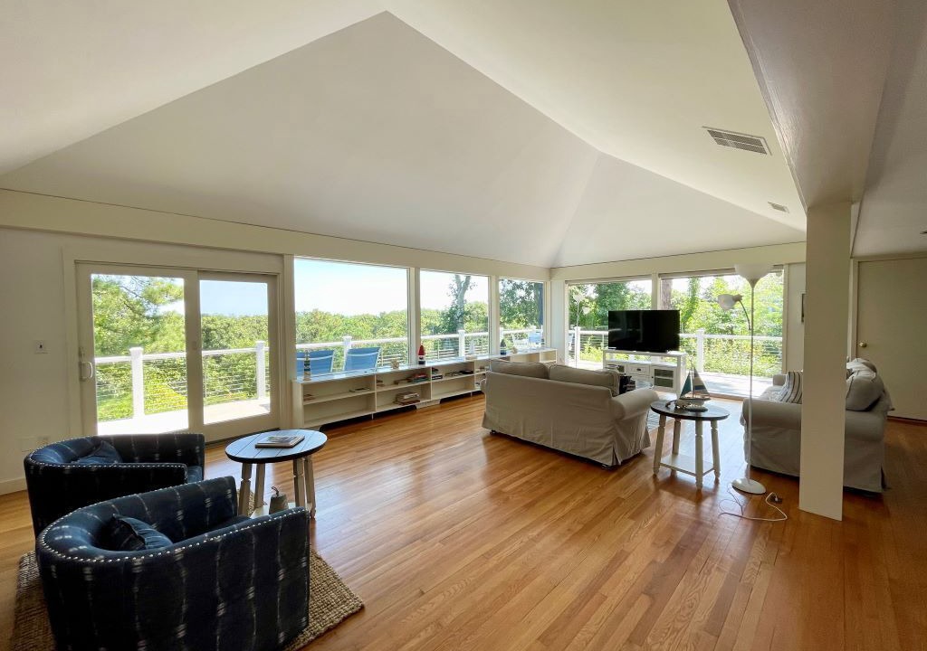 Photo of Livingroom in North Chatham