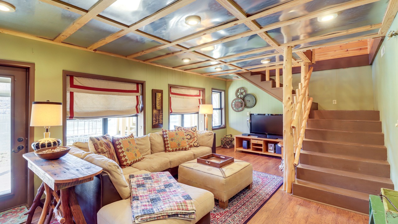 Photo of Livingroom in Flippin
