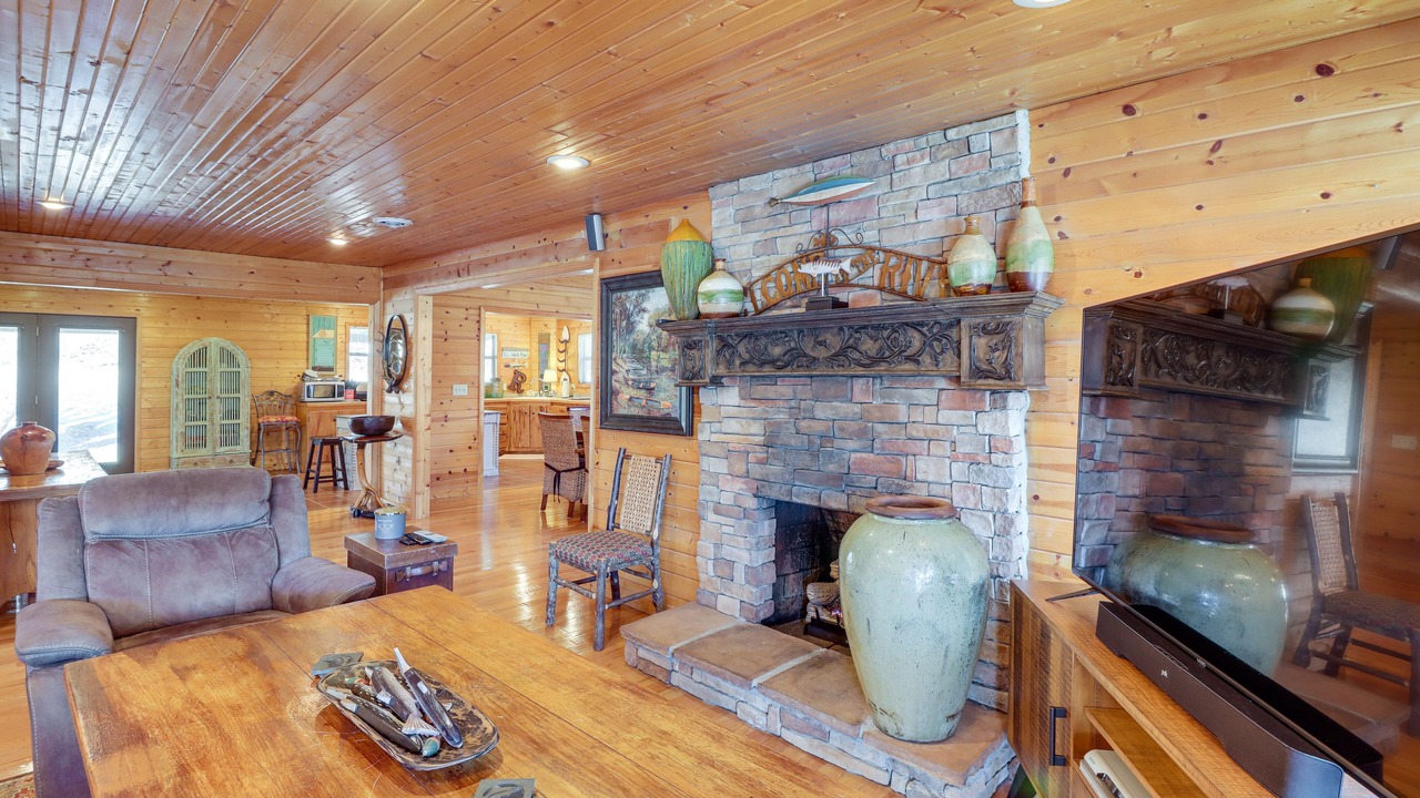 Photo of Livingroom in Flippin