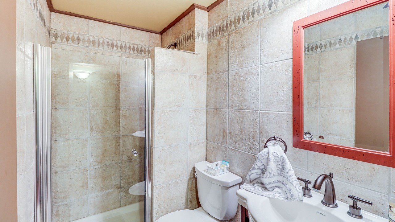 Photo of Bathroom in Flippin
