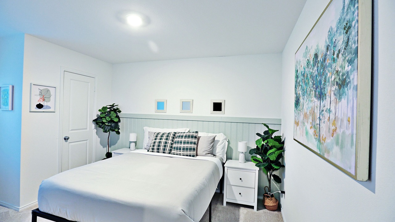 Photo of Bedroom in Clear Lake