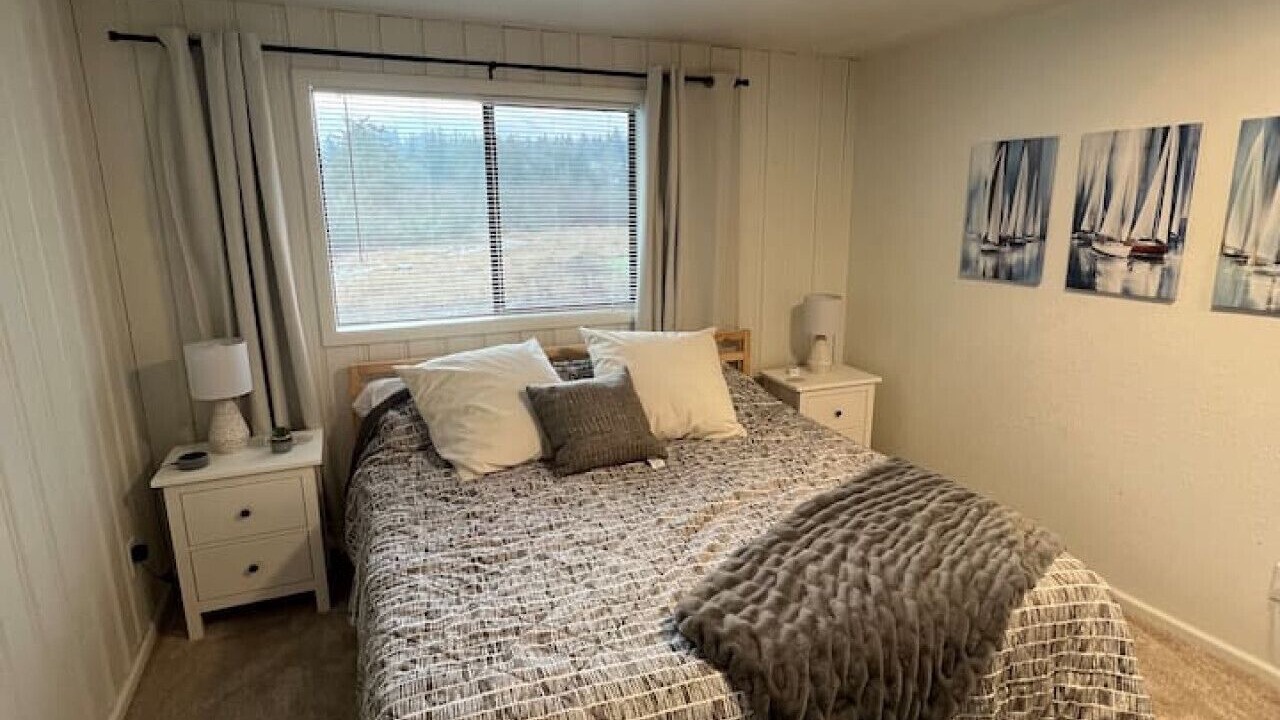 Photo of Bedroom in West Lake Stevens
