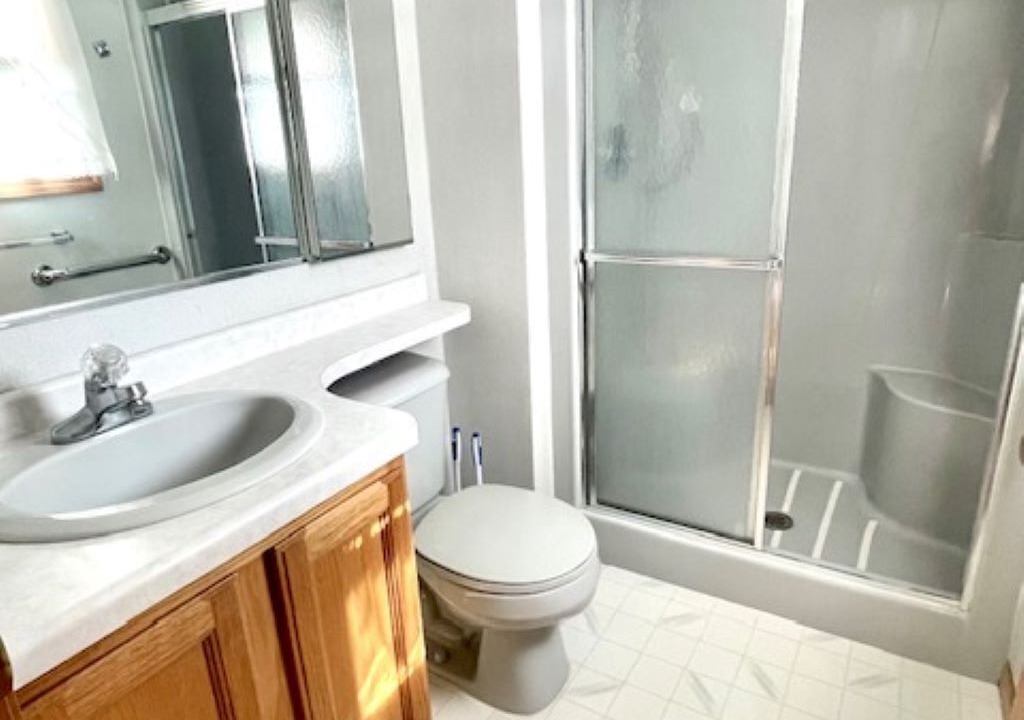 Photo of Bathroom in Remer