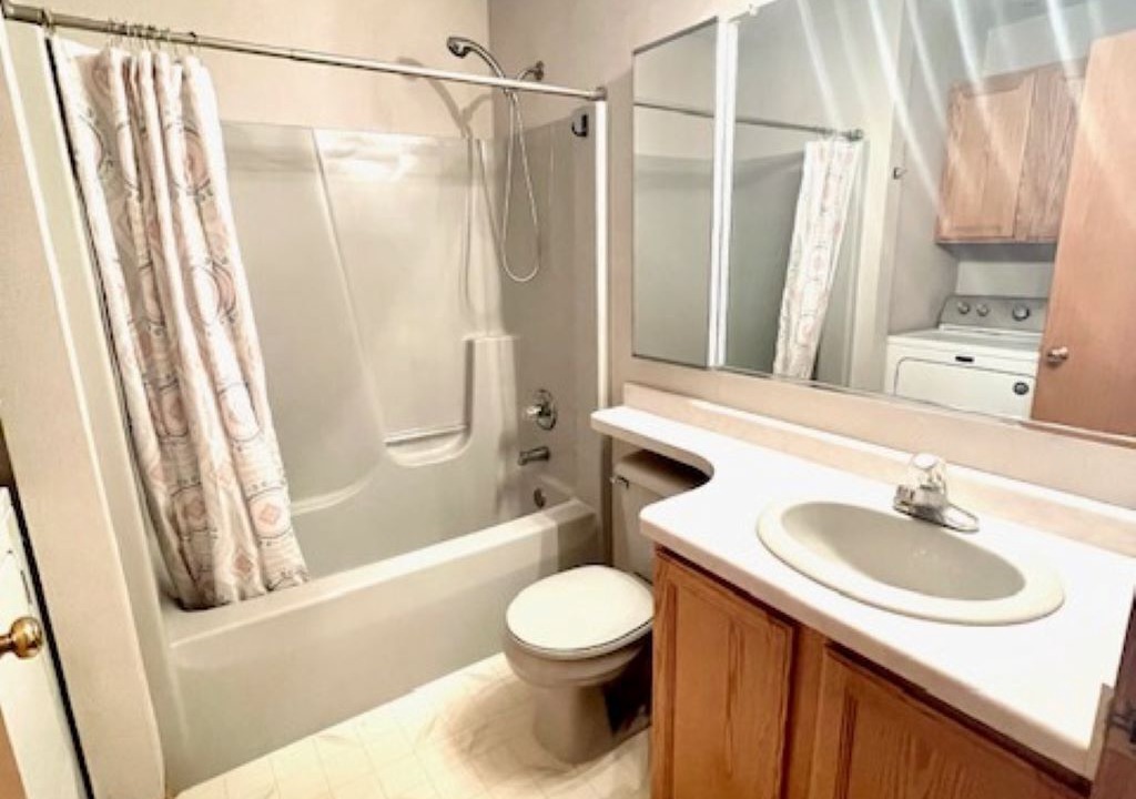Photo of Bathroom in Remer