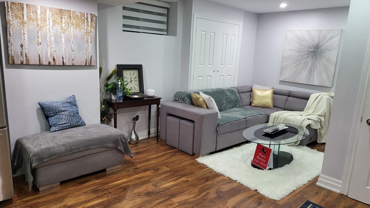 Photo of Livingroom in Mount Pleasant