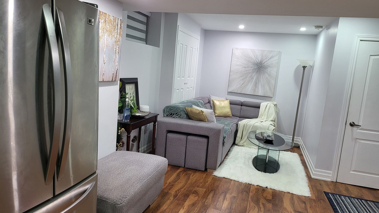 Photo of Livingroom in Mount Pleasant