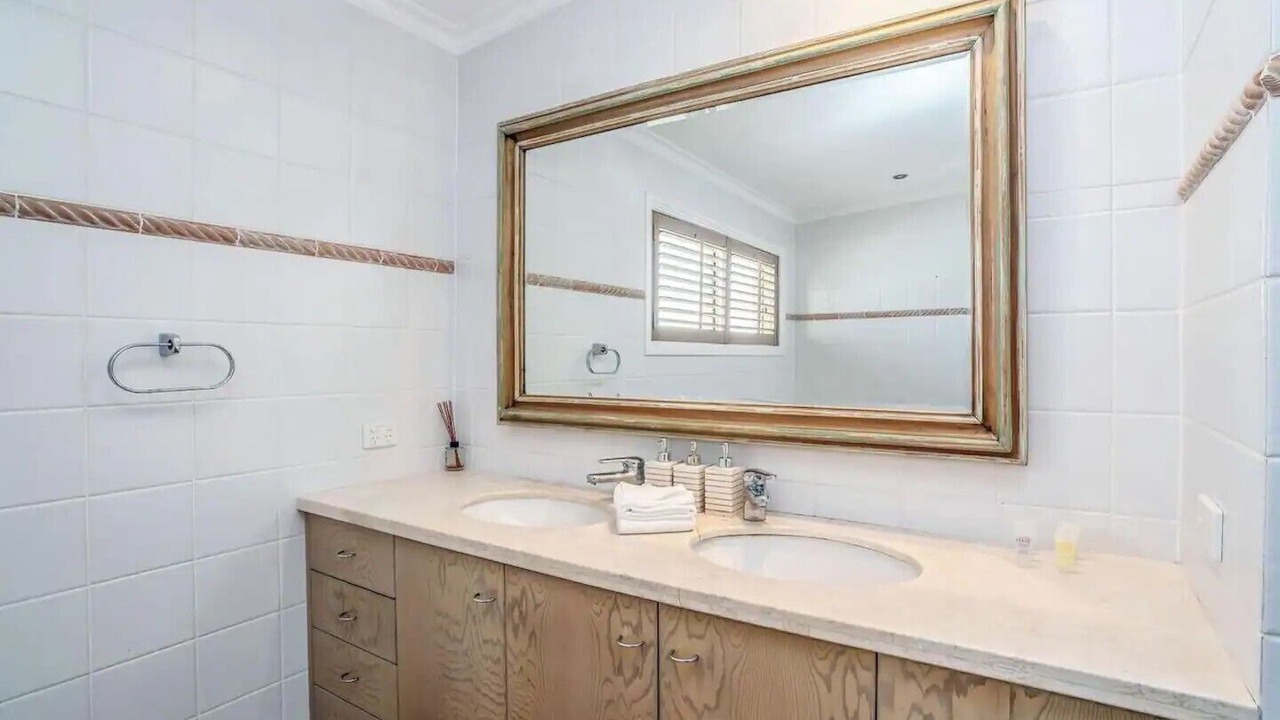 Photo of Bathroom in Mermaid Beach