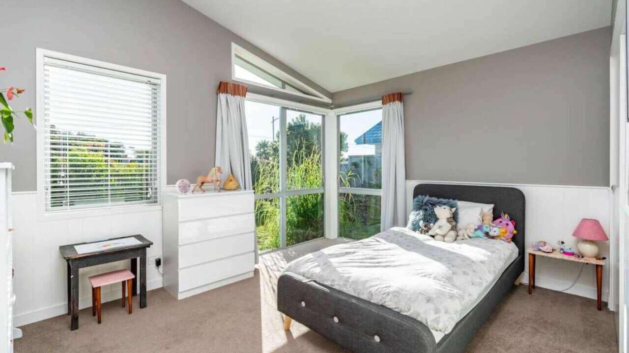 Photo of Others in One Tree Point