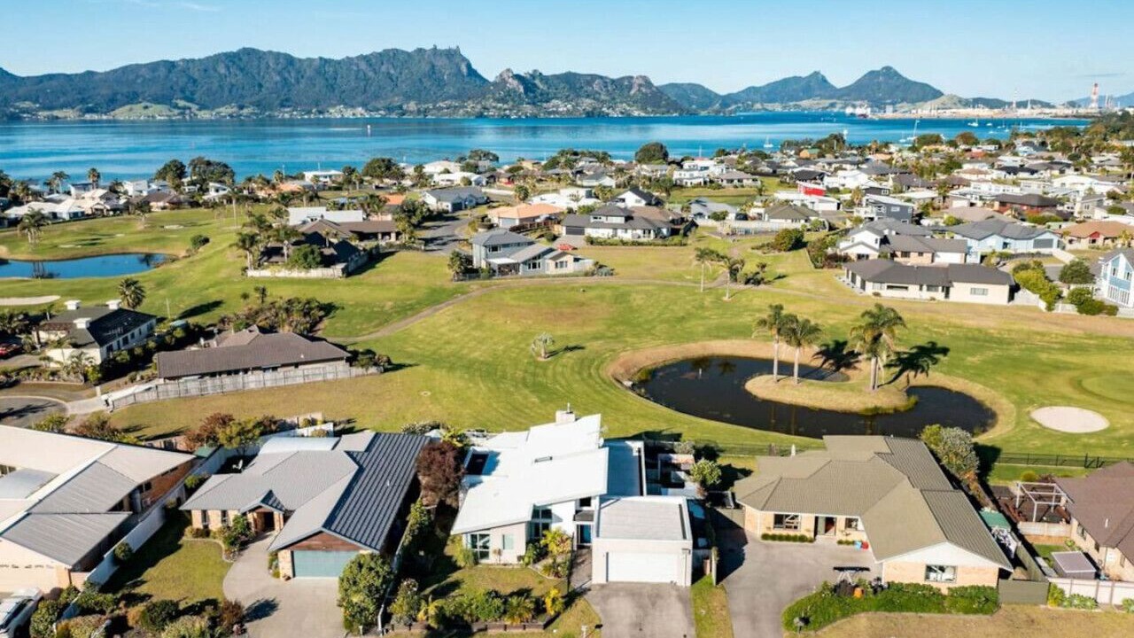 Photo of Others in One Tree Point