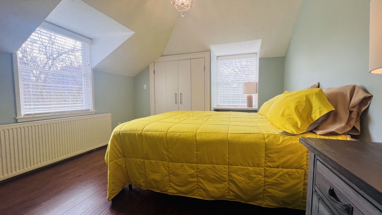 Photo of Bedroom in Shadyside