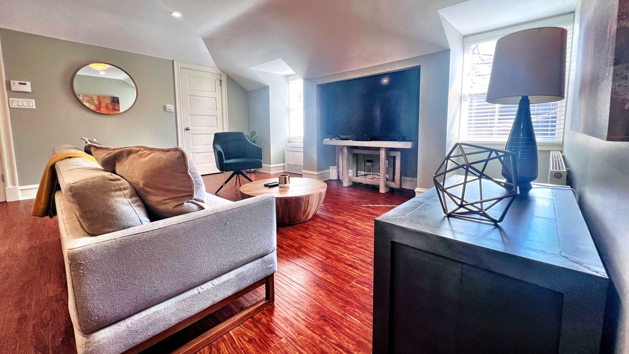 Photo of Livingroom in Shadyside
