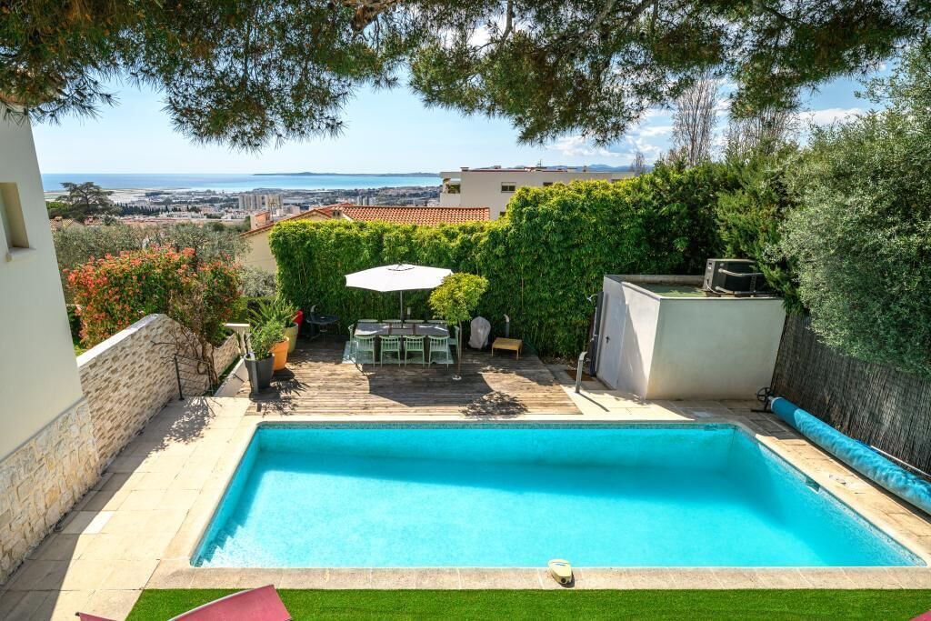 Photo of Outdoor in Caucade