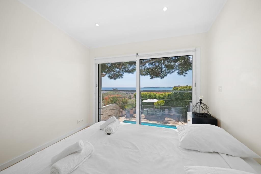 Photo of Bedroom in Caucade