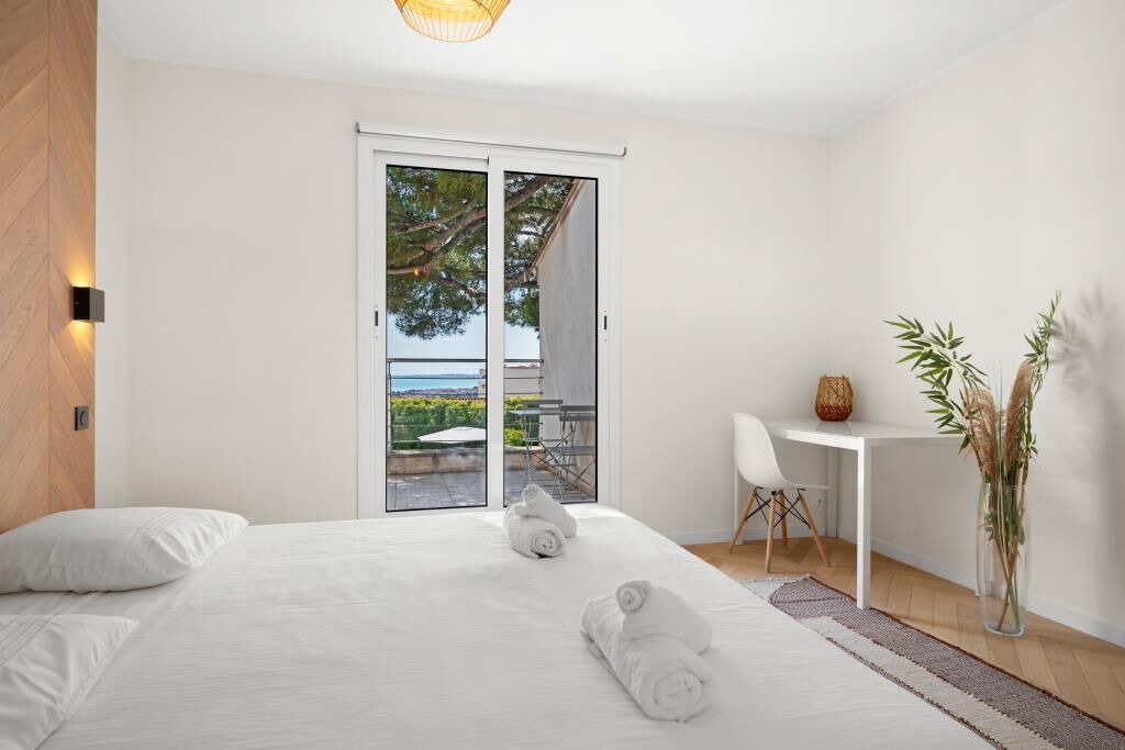 Photo of Bedroom in Caucade