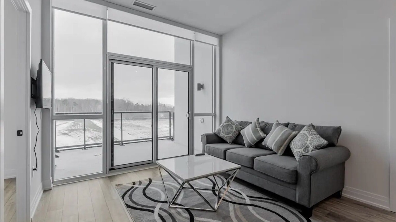 Photo of Livingroom in Innisfil